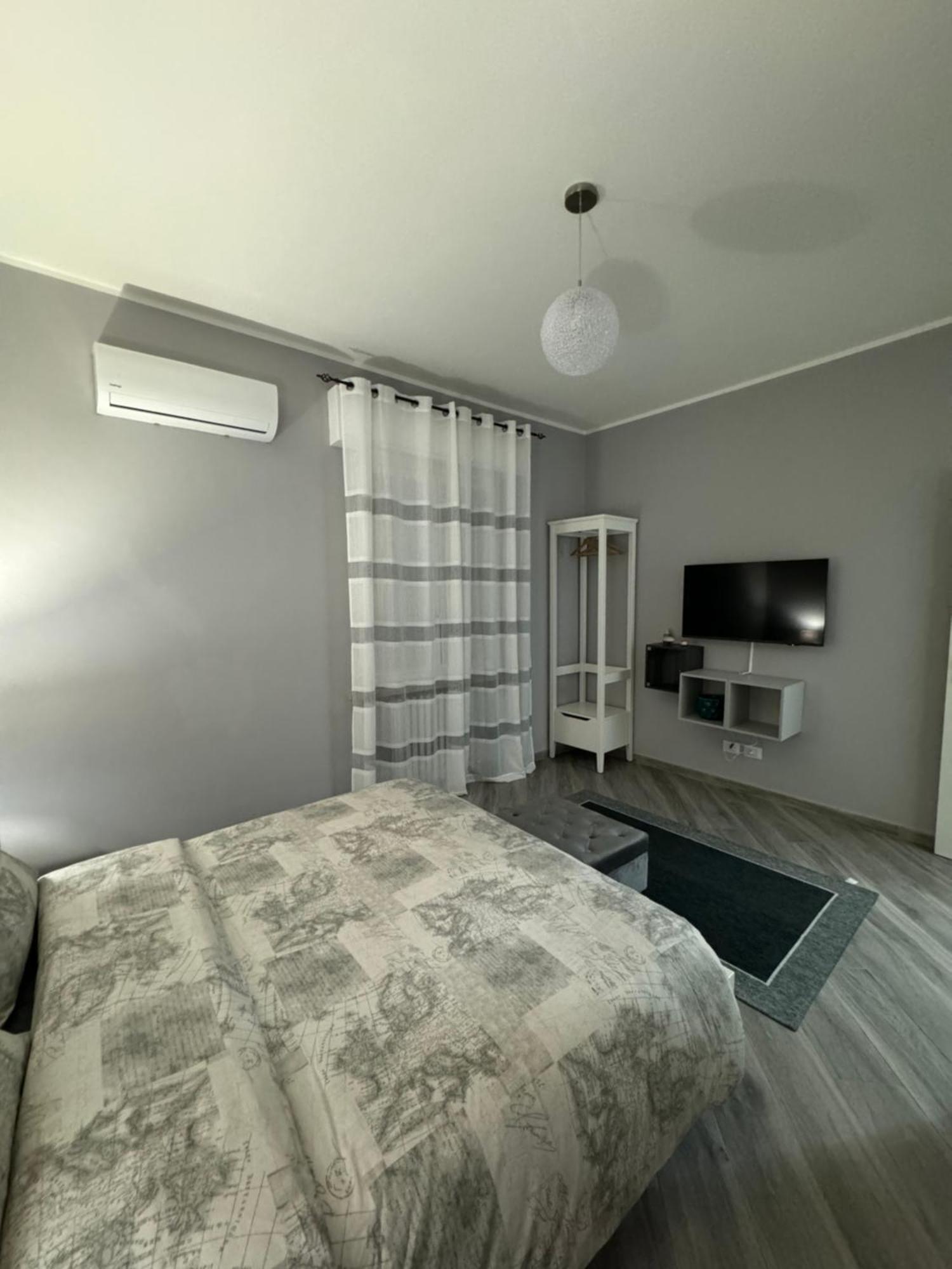 Trento House Zona Stazione Centro Storico Apartman Parma Kültér fotó